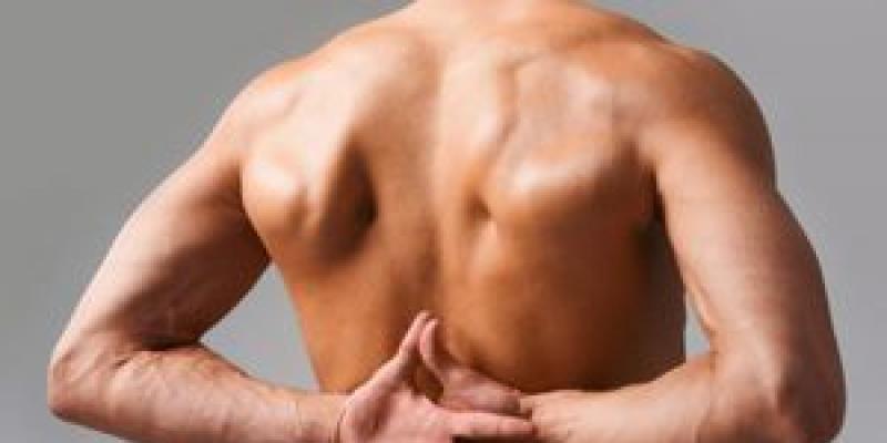 強化脊柱後弯 - 背骨の重度病理