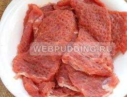 Салат «Мясо под шубой»: как его приготовить Запечь мясо под шубой в духовке