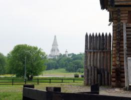 Debesbraukšanas baznīca Kolomenskoje fotovēsturē īsumā
