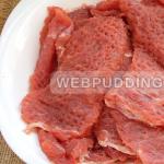 サラダ「毛皮のコートの下の肉」：その準備方法 オーブンで毛皮のコートの下に肉を焼きます