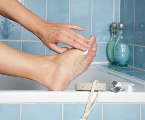 A lábizületek polyarthritisza - a betegség jelei és kezelési módjai - Köszvény July