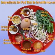 Pad Thai csirkével és tojással (Pad Thai) Pad Thai csirkével és hajdina tésztával