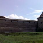 世の中の面白いもの。 オレシェク要塞。 ロシアバスティーユの幽霊 このナッツはとても残酷だった