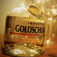 Bīstamākie alkoholiskie dzērieni Viskijs, kas izgatavots no vecāka gadagājuma cilvēku urīna